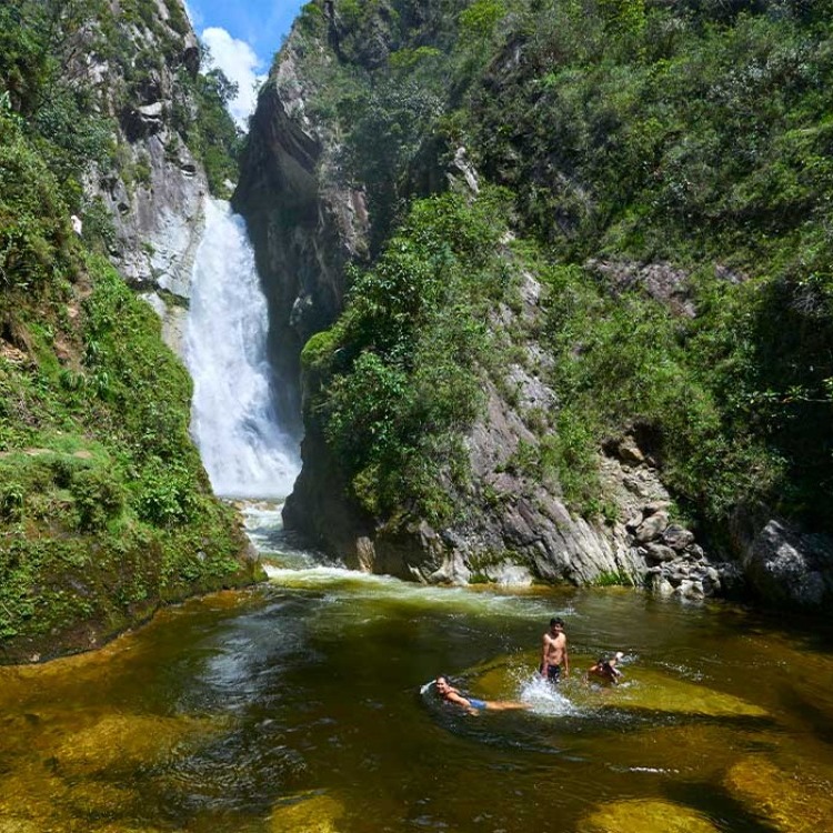 tour de oxapampa a pozuzo